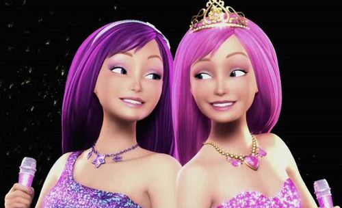 Bộ phim kể về Công chúa Tori và ngôi sao nhạc pop Keira. Cả hai tình cờ hoán đổi cuộc sống nhờ phép thuật vì đều ngưỡng mộ cuộc sống của đối phương. Tuy nhiên, sau nhiều biến cố, họ nhận ra mỗi người đều có những giá trị riêng và cùng hợp sức bảo vệ nguồn phép màu của vương quốc. Âm nhạc sôi động cùng thông điệp "hãy là chính mình" giúp đây trở thành một trong những phần Barbie được yêu thích nhất.