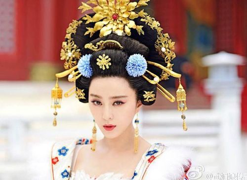 Phạm Băng Băng gây dấu ấn mạnh mẽ với hình tượng Võ Tắc Thiên quyền lực, được xem là vai diễn biểu tượng nhất trong sự nghiệp của cô.