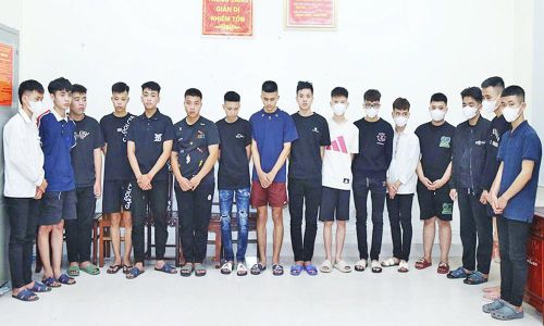 14 thanh, thiếu niên mang theo hung khí đi đánh nhau, gây rối trật tự công cộng tại phường Kinh Bắc vừa bị tạm giữ.