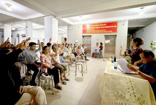 Sinh hoạt khu dân cư ở tổ dân phố 38N phường Sơn Trà. Ảnh: HÀN NGUYÊN