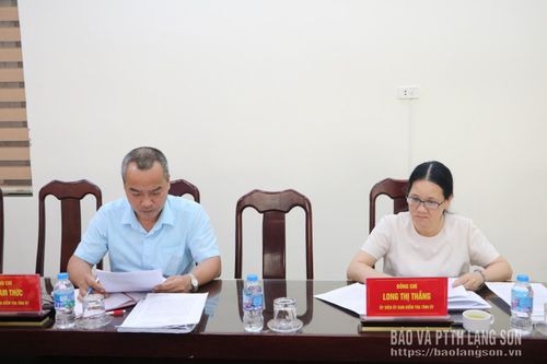 Các đại biểu dự kỳ họp