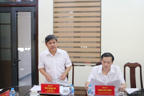 Lãnh đạo Ủy ban Kiểm tra Tỉnh ủy phát biểu tại kỳ họp
