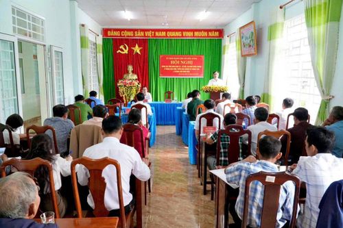 Tại Hội nghị sơ kết tình hình thực hiện nhiệm vụ 6 tháng đầu năm 2026, lãnh đạo xã Đắk Song quyết tâm thực hiện thắng lợi các nhiệm vụ, chỉ tiêu đề ra trong năm