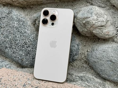 iPhone 16 Pro Max