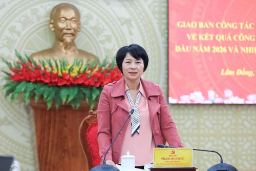 Phó Bí thư Tỉnh ủy, Chủ tịch Ủy ban MTTQ Việt Nam tỉnh Lâm Đồng Phạm Thị Phúc đề nghị đổi mới công tác dân vận, tạo đồng thuận từ cơ sở