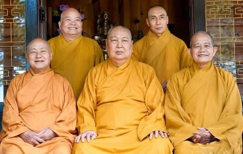 Trưởng lão Hòa thượng Thích Phước Tú là vị đồng sự, hỗ trợ cho Trưởng lão Hòa thượng Thích Đắc Pháp, Trưởng ban Trị sự Phật giáo tỉnh Vĩnh Long từ nhiệm kỳ I đến nhiệm kỳ VII, xây dựng Phật giáo Vĩnh Long phát triển ổn định