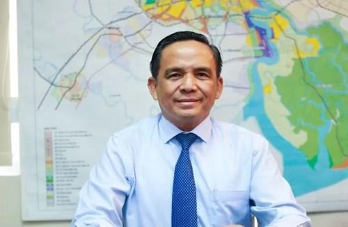 Chủ tịch HoREA Lê Hoàng Châu cho rằng, nên bỏ quy định này để người dân yên tâm.