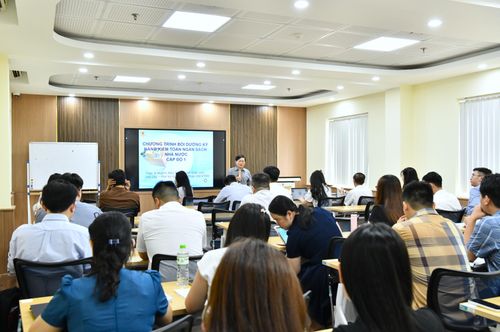 Quang cảnh Lớp bồi dưỡng kỹ năng kiểm toán ngân sách nhà nước cấp độ 1. Ảnh: N.Ly