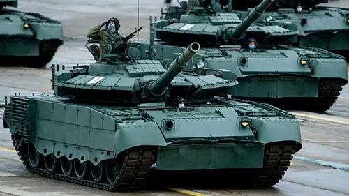 Hiện nay bên cạnh Quân đội Nga, xe tăng chiến đấu chủ lực T-80 vẫn đang được sử dụng tại Cộng hòa Síp, Pakistan, Hàn Quốc, Uzbekistan, Ukraine, Yemen, Angola, Colombia...