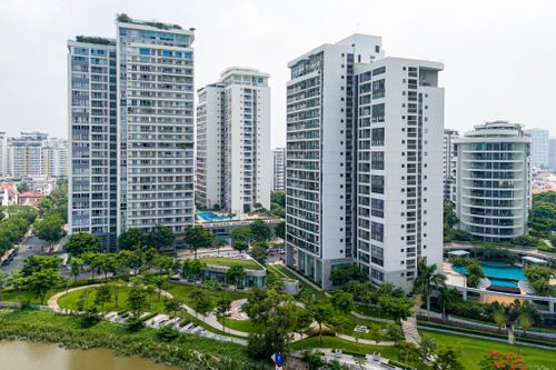 Bộ Xây dựng đề xuất chấm dứt quyền sở hữu với căn hộ và phần diện tích khác khi nhà chung cư hết niên hạn sử dụng, bị phá dỡ. Ảnh: Quỳnh Danh.
