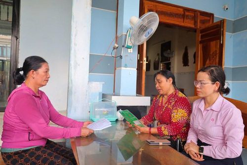 Nguồn vốn tín dụng chính sách giúp nhiều hộ dân phường Trương Quang Trọng mạnh dạn đầu tư sản xuất, từng bước nâng cao thu nhập và ổn định cuộc sống