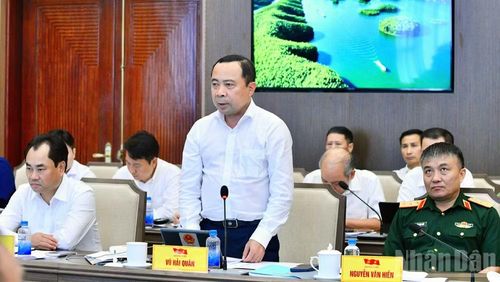  Bộ trưởng Khoa học và Công nghệ Vũ Hải Quân phát biểu ý kiến tại cuộc làm việc. (Ảnh: THANH GIANG) 