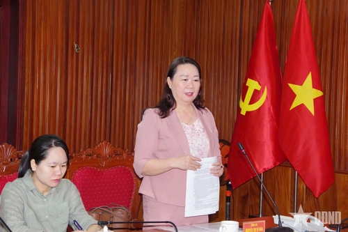 Đồng chí Nguyễn Thị Ái Vân phát biểu chỉ đạo tại hội nghị.