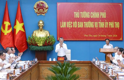  Thủ tướng Lê Minh Hưng làm việc với Ban Thường vụ Tỉnh ủy Phú Thọ, chiều 14-7. Ảnh: VIẾT CHUNG 