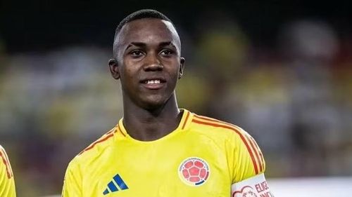 Cristian Orozco tròn 18 tuổi vào ngày 13/7 vừa qua, cột mốc quan trọng cho phép "Quỷ đỏ" chính thức đăng ký tân binh vào danh sách cầu thủ.