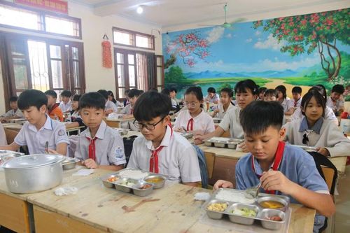 Học sinh vùng biên học tại các trường PTNT sẽ được hưởng chính sách hỗ trợ theo Nghị định 188 từ ngày 15/7.