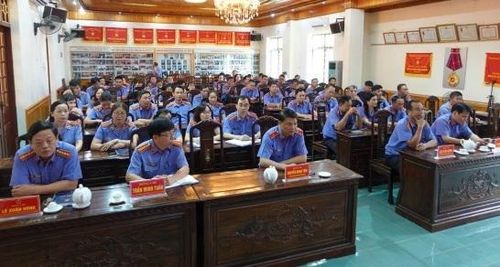 Hội nghị giao ban lần thứ nhất sau hợp nhất.