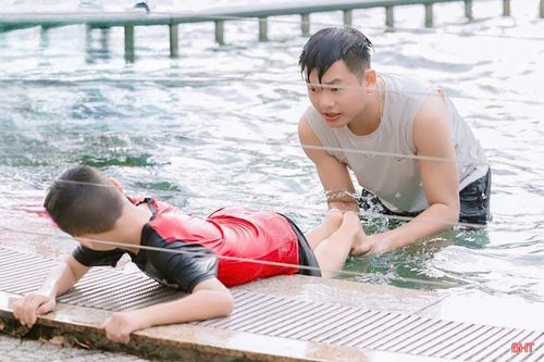 Hà Tĩnh triển khai nhiều giải pháp phòng, chống đuối nước, song việc dạy bơi cho trẻ em ở nhiều địa phương vẫn còn khó khăn.