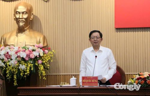 Phó Thủ tướng Chính phủ Hồ Quốc Dũng phát biểu chỉ đạo tại buổi làm việc với lãnh đạo tỉnh Cà Mau.
