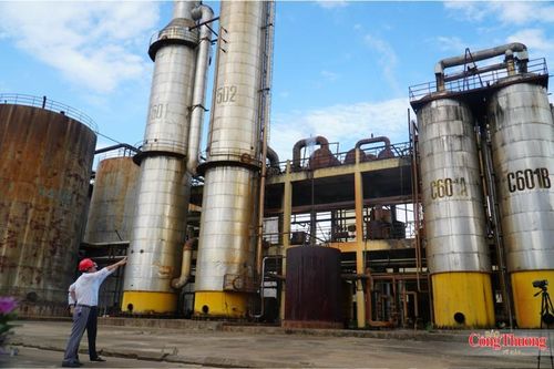 Hệ thống chưng cất ra thành phẩm Ethanol E100 được kiểm soát chặt chẽ về các thông số kỹ thuật, đảm bảo chất lượng cồn thành phẩm đáp ứng các tiêu chuẩn quy định.