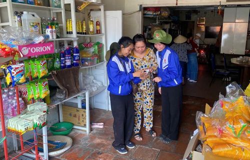 Toàn phường Xuân Hương - Đà Lạt hiện có 77 tổ công nghệ số cộng đồng hỗ trợ từng người dân