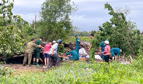 Công tác hỗ trợ khắc phục hậu quả thiên tai được nhanh chóng tổ chức thực hiện.