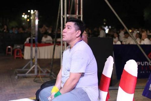 Chuyên gia người Kazakhstan Bakhyt Sarsekbayev có nhiều đóng góp vào hành trình đào tạo VĐV boxing trẻ nam Hà Nội. Ảnh: Boxing Hà Nội.