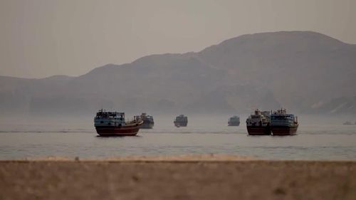 Eo biển Hormuz trước các lệnh phong tỏa mới. Ảnh chụp từ video của Reuters