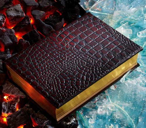 Phiên bản này có giá 1.500 bảng Anh (khoảng 60,6 triệu đồng). Ấn phẩm được mở bán vào 4h chiều ngày 14/7 (giờ Anh). Chỉ có 1.000 bản được phát hành trên toàn thế giới, nhanh chóng hết hàng sau khi mở bán.