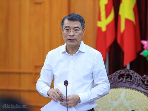 Thủ tướng ghi nhận, đánh giá cao sự nỗ lực và những kết quả tích cực mà Đảng bộ, chính quyền, nhân dân các dân tộc tỉnh Lạng Sơn đạt được trong thời gian qua - Ảnh: VGP/Nhật Bắc