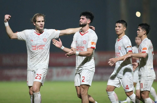 Wesley Nata (số 25) và Paulinho Martin (số 2) tiếp tục gắn bó với Thể Công - Viettel ở mùa giải tới. Ảnh: VHO 