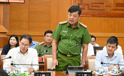  Đại diện lãnh đạo Công an TPHCM phát biểu. Ảnh: VIỆT DŨNG 