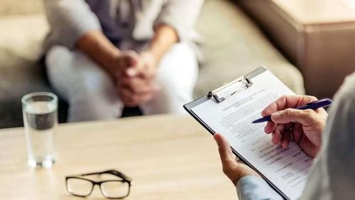 AI có thể hỗ trợ chăm sóc sức khỏe tinh thần, nhưng giới chuyên gia cảnh báo công nghệ này chưa thể thay thế hoàn toàn vai trò của bác sĩ và nhà trị liệu.