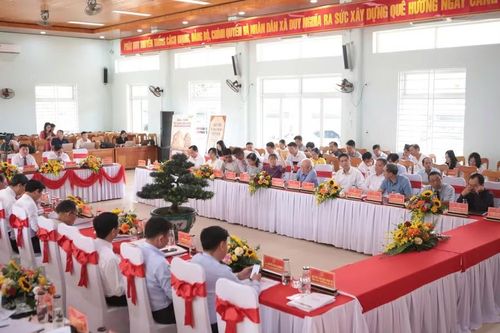 Quang cảnh buổi tọa đàm.