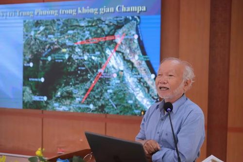 Các chuyên gia, nhà nghiên cứu cùng thảo luận tại tọa đàm.