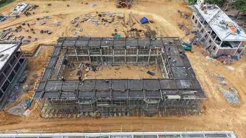Tại công trường, nhân công được huy động tối đa.