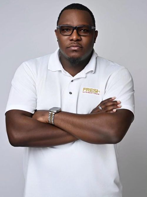DJ Melvin Henfield qua đời sau vụ tai nạn hàng không.