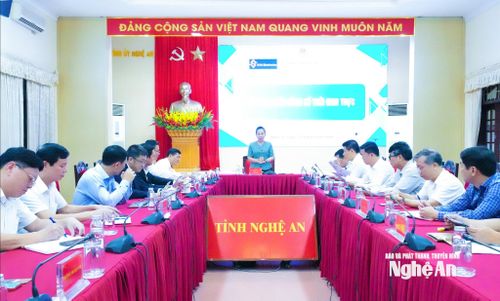 Quang cảnh cuộc làm việc. Ảnh: Mai Hoa
