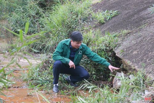 Thiên tai ngày càng cực đoan, khó lường, trong khi nhiều hồ, đập vẫn chưa được đầu tư sửa chữa đồng bộ. Để giảm thiểu rủi ro, cùng với việc đẩy nhanh đầu tư sửa chữa các hồ, đập xuống cấp, mỗi người dân cũng cần chủ động trang bị kỹ năng ứng phó, sẵn sàng trước mọi tình huống thiên tai.