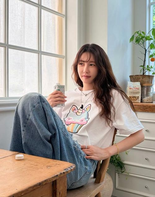 Lee Ji Ah giữ vững phong độ nhan sắc sau nhiều năm hoạt động nghệ thuật. (Nguồn: Instagram nhân vật)