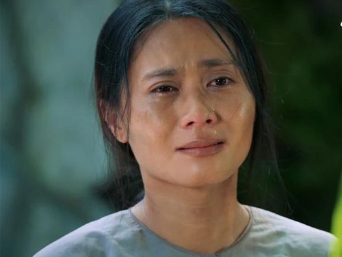 Bà Phấn - nhân vật đứng sau hàng loạt bi kịch của gia đình phải đối mặt với sự thật về những sai lầm trong quá khứ. 