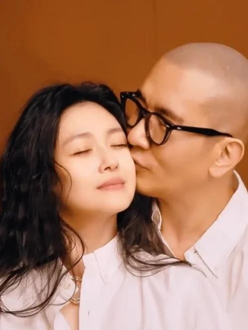 Tình cảm mà Koo Jun Yup dành cho Từ Hy Viên khiến nhiều khán giả xúc động. (Ảnh từ All Kpop)