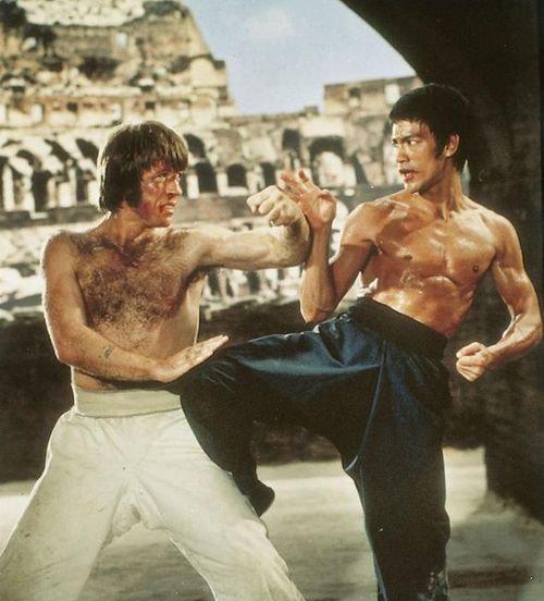 Trận đánh của Lý Tiểu Long và Chuck Norris trong "Mãnh long quá giang" (1972).