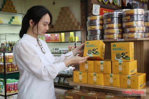 Mã QR chính là ngôn ngữ chung để chúng tôi đàm phán với các nhà phân phối và nhà nhập khẩu. Ảnh: Thành Đô