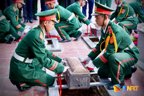 Hài cốt các liệt sĩ được an táng tại Nghĩa trang liệt sĩ xã Hà Nha. Ảnh: T.CÔNG
