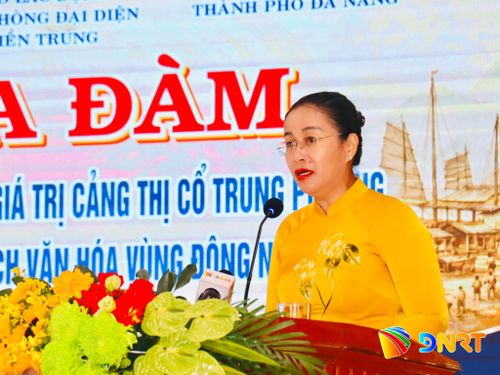 Phó Chủ tịch UBND thành phố Nguyễn Thị Anh Thi phát biểu tại tọa đàm. Ảnh: QUỐC TUẤN