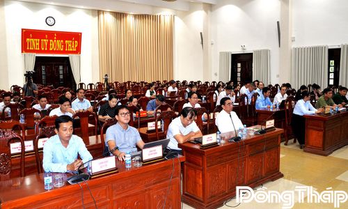 Quang cảnh hội nghị