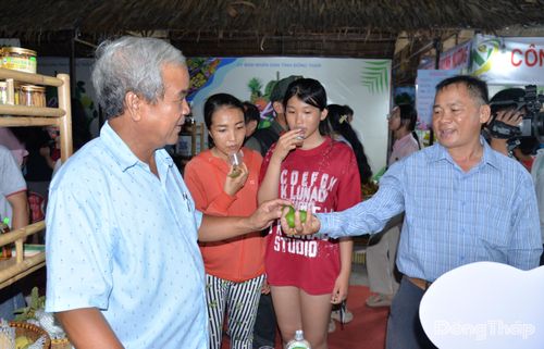 Theo ông Nam, giá chanh giảm mạnh là do đang vào mùa mưa.
