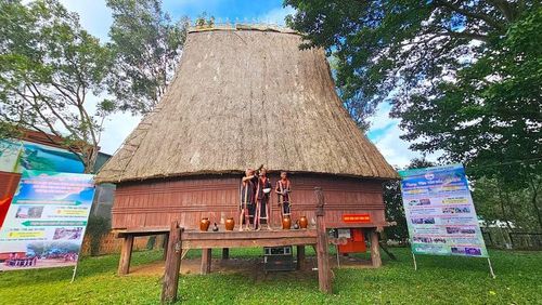  Các làng đồng bào dân tộc thiểu số được xác định là một phần của không gian phát triển, tạo nền tảng xây dựng hình ảnh đô thị Pleiku xanh, giàu bản sắc và khác biệt. Ảnh: Mộc Trà 