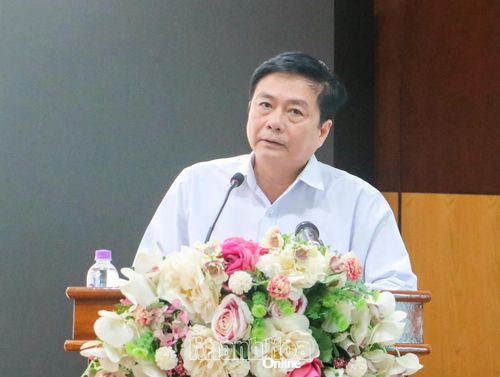 Đồng chí Lữ Thanh Hải phát biểu chỉ đạo tại hội nghị.
